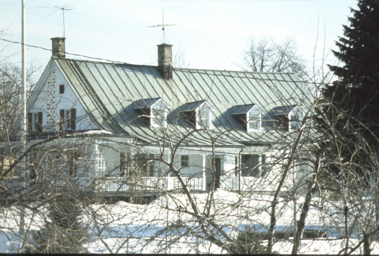 Façade arrière de la maison Hubert-Globensky en hiver